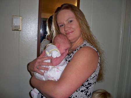 Amy Pike Photo 12