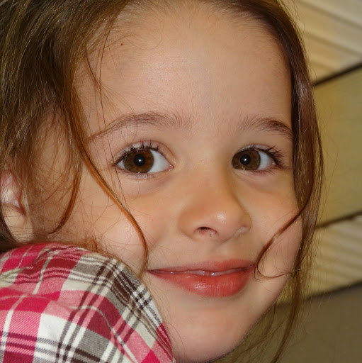 Stephanie Raymond Photo 16