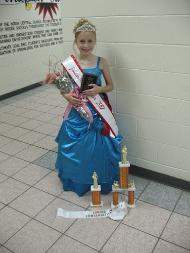 Betsy Helms Photo 12