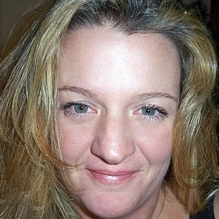 Laura Turner Photo 36