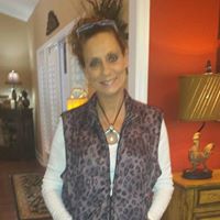 Deborah Lucas Photo 18