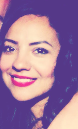 Maria Deluna Photo 13