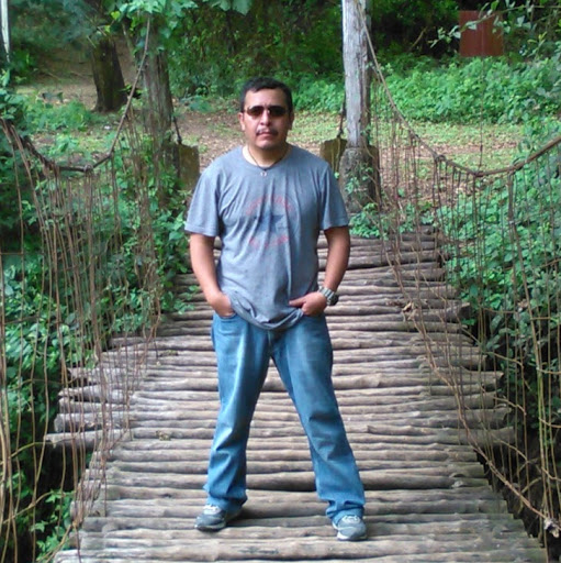 Manuel Alonzo Photo 3