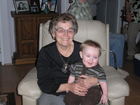 Betty Elliott Photo 14