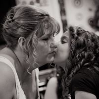Annette Hassell Photo 3