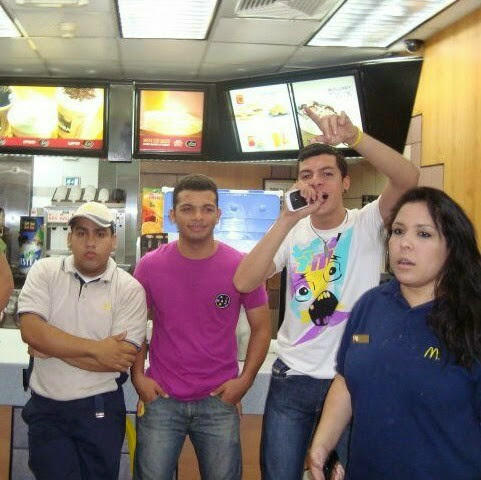 Efrain Hernandez Photo 27