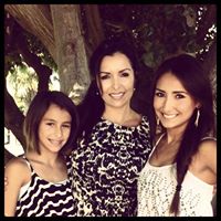 Laura Nevarez Photo 30
