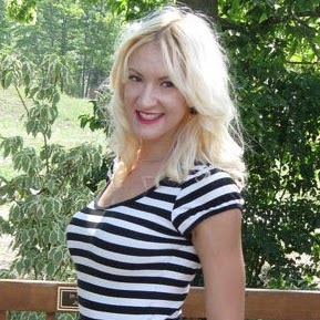 Adrianne Lee Photo 20