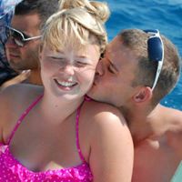 Carly Rowe Photo 7