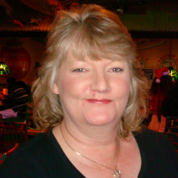 Christine Everett Photo 13