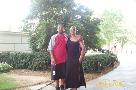 Donna Jones Photo 13