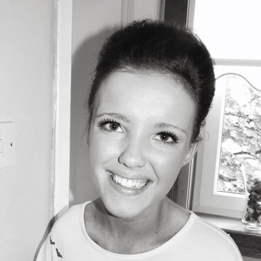 Samantha Pearce Photo 11