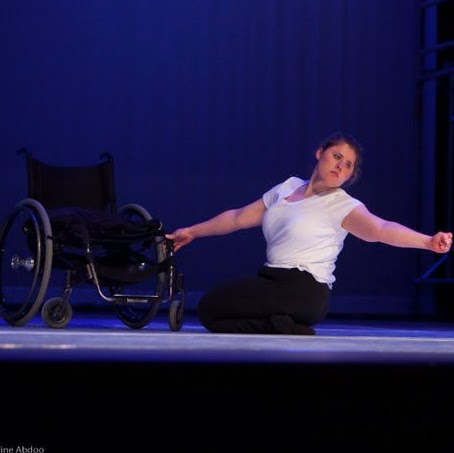 Amanda Trott Photo 30