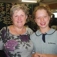 Lorraine Rowe Photo 17