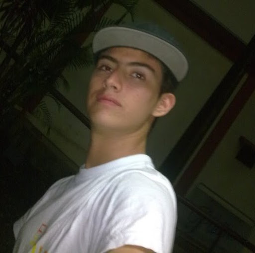 Edward Cardona Photo 13