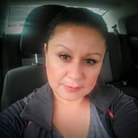 Elizabeth Reynaga Photo 19
