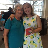 Julia Perkins Photo 28
