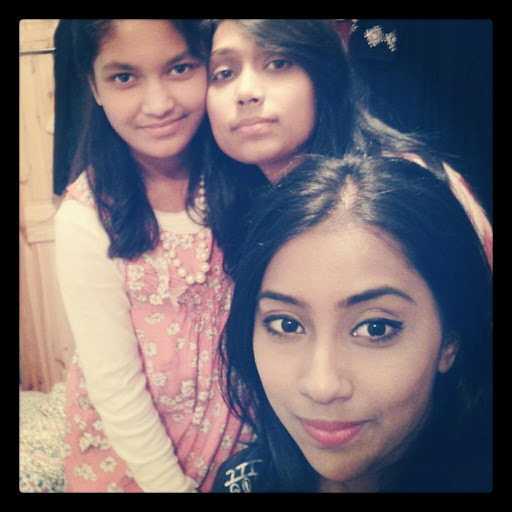 Syeda Hussain Photo 15