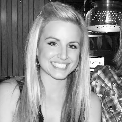 Lindsey Helms Photo 8