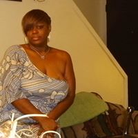 Renee Hampton Photo 15