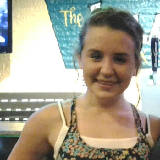 Emily Waller Photo 35