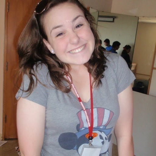 Jenna Jones Photo 34