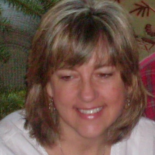 Shelley Edwards Photo 30