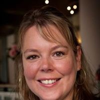 Suzanne Lutz Photo 11