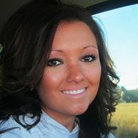 Traci Hardin Photo 14