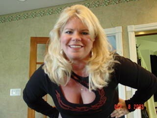 Laurie Ellis Photo 5