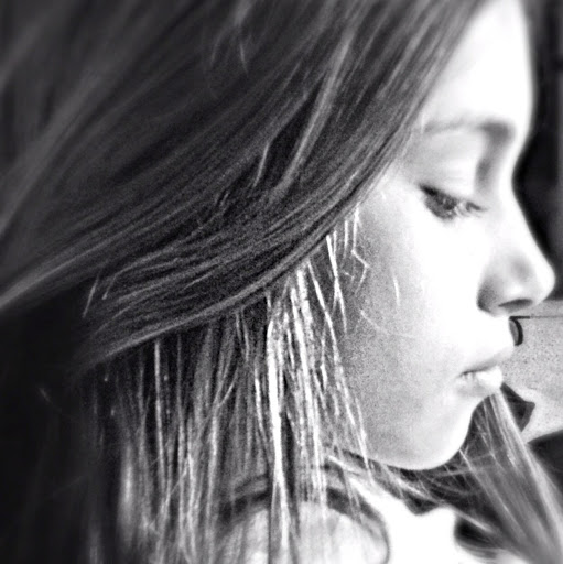 Roberta Gonzalez Photo 17