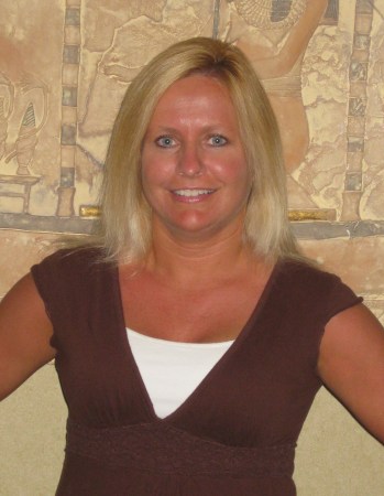 Vicki Moore Photo 32
