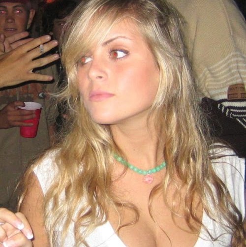 Claire Sharp Photo 35