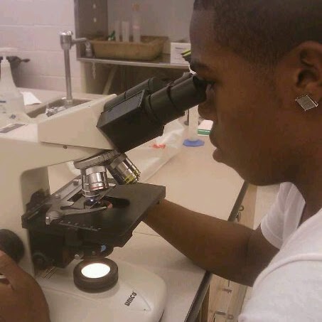 Aaron Holloway Photo 21