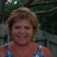 Laura Robertson Photo 36
