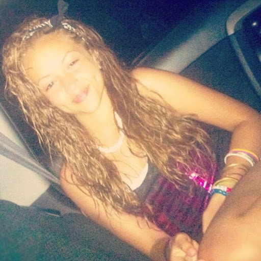 Krystal Mendez Photo 4