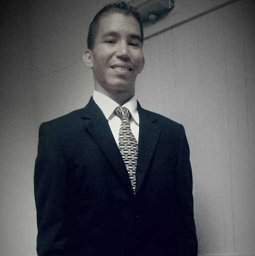Robin Sanchez Photo 9