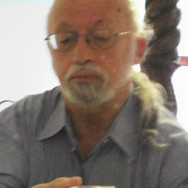 Michael Warren Photo 39