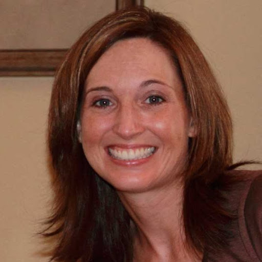 Julie Skinner Photo 17