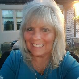Linda Stuart Photo 37