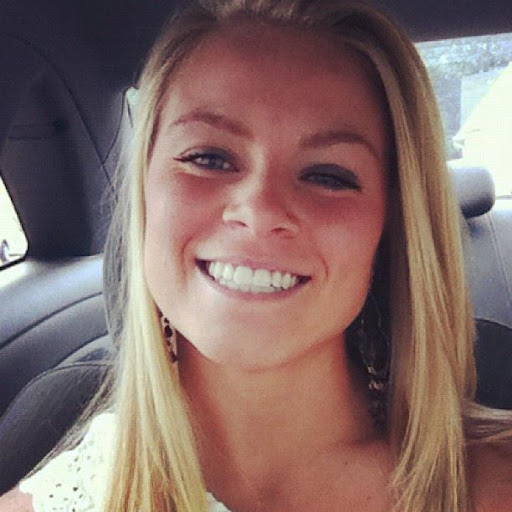 Danielle Combs Photo 14
