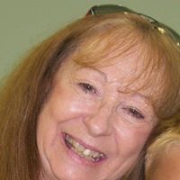 Holly Mathias Photo 4