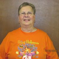 Jennifer Huhn Photo 11
