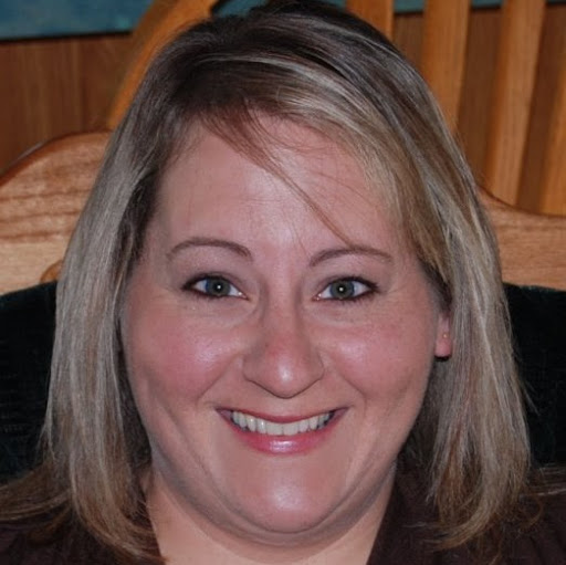 Kim Hebert Photo 7