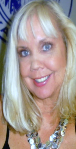 Lisa Rogers Photo 10