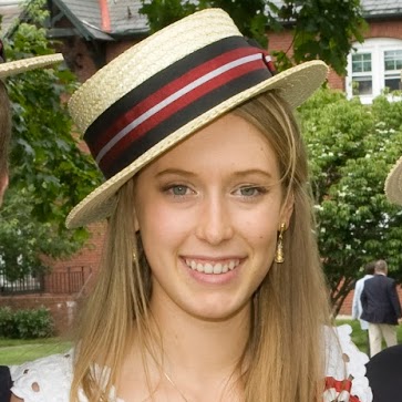 Sarah Long Photo 24