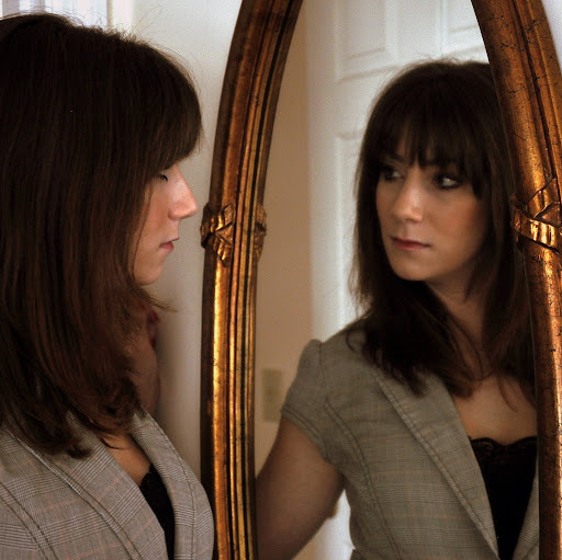 Alison Smith Photo 16