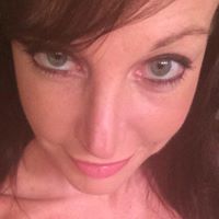 Melanie Ferguson Photo 17