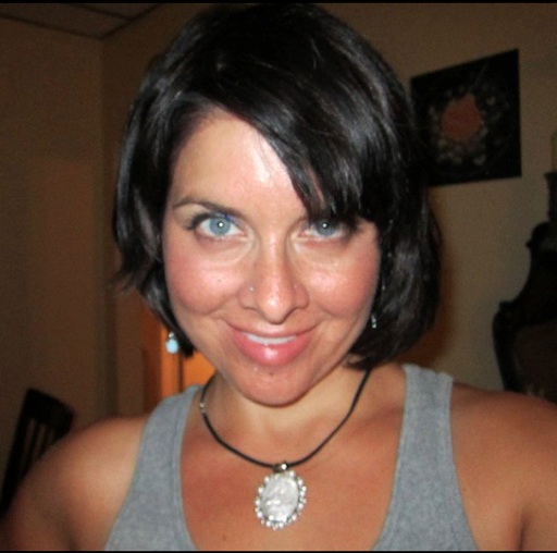 Amy Kearns Photo 18