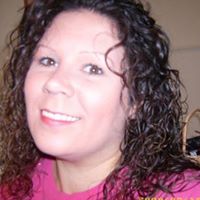 Michelle Howes Photo 13